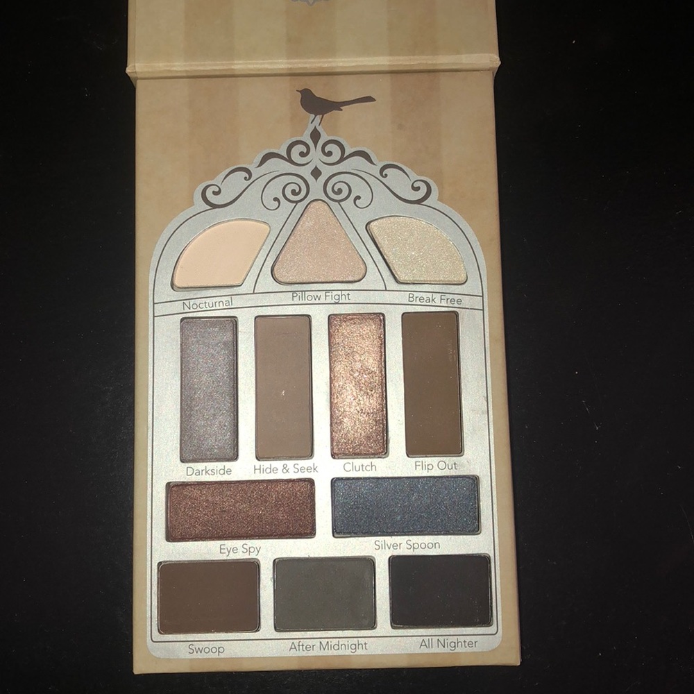 pretty VULGAR Nightingale Eyeshadow Palette